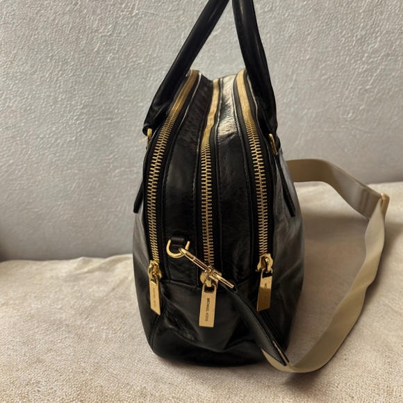 Michael Kors Alexis Medium Satchel Black - Picture 7 of 11